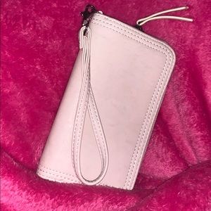 NWOT - Wristlet - Target Wallet - Cream Color